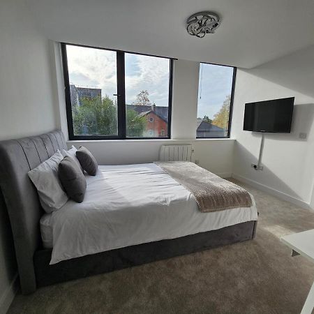 Brand New Trafford Apartment マンチェスター エクステリア 写真