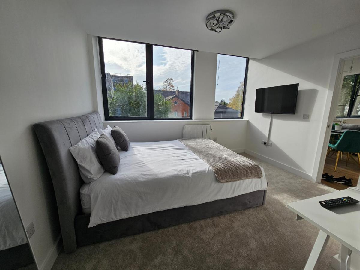 Brand New Trafford Apartment マンチェスター エクステリア 写真